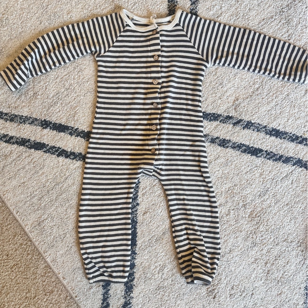 Quincy Mae - baby jumpsuit